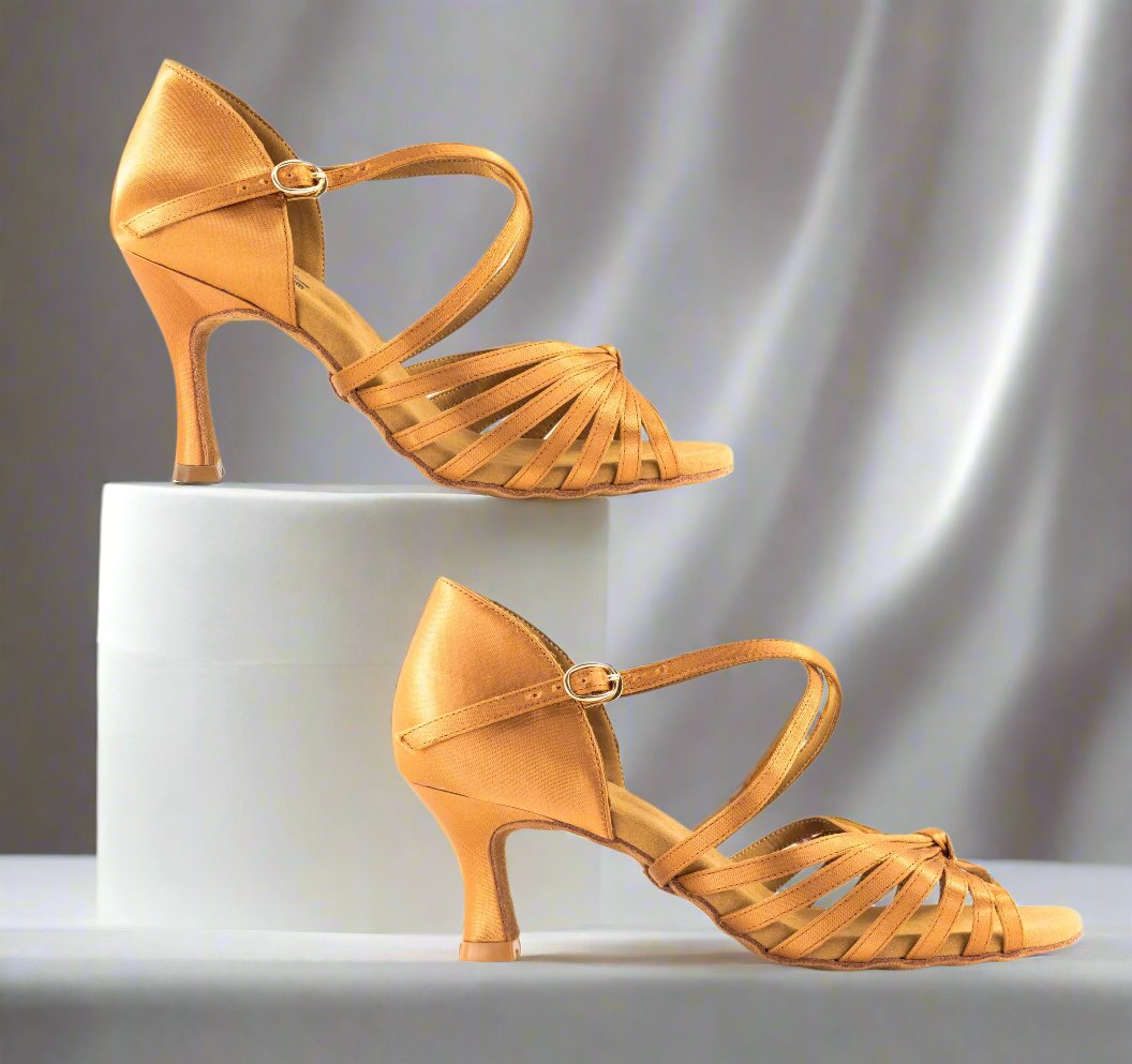 Gfranco 女性ダンス用　ベージュシューズ GFranco Sol - performance tan dance shoe – GFranco Shoes